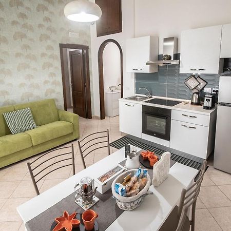 Apartamento Residenza Il Bell'Antonio Nápoles Exterior foto