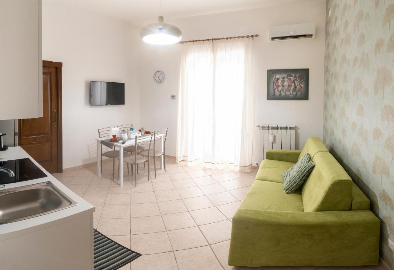 Apartamento Residenza Il Bell'Antonio Nápoles Exterior foto