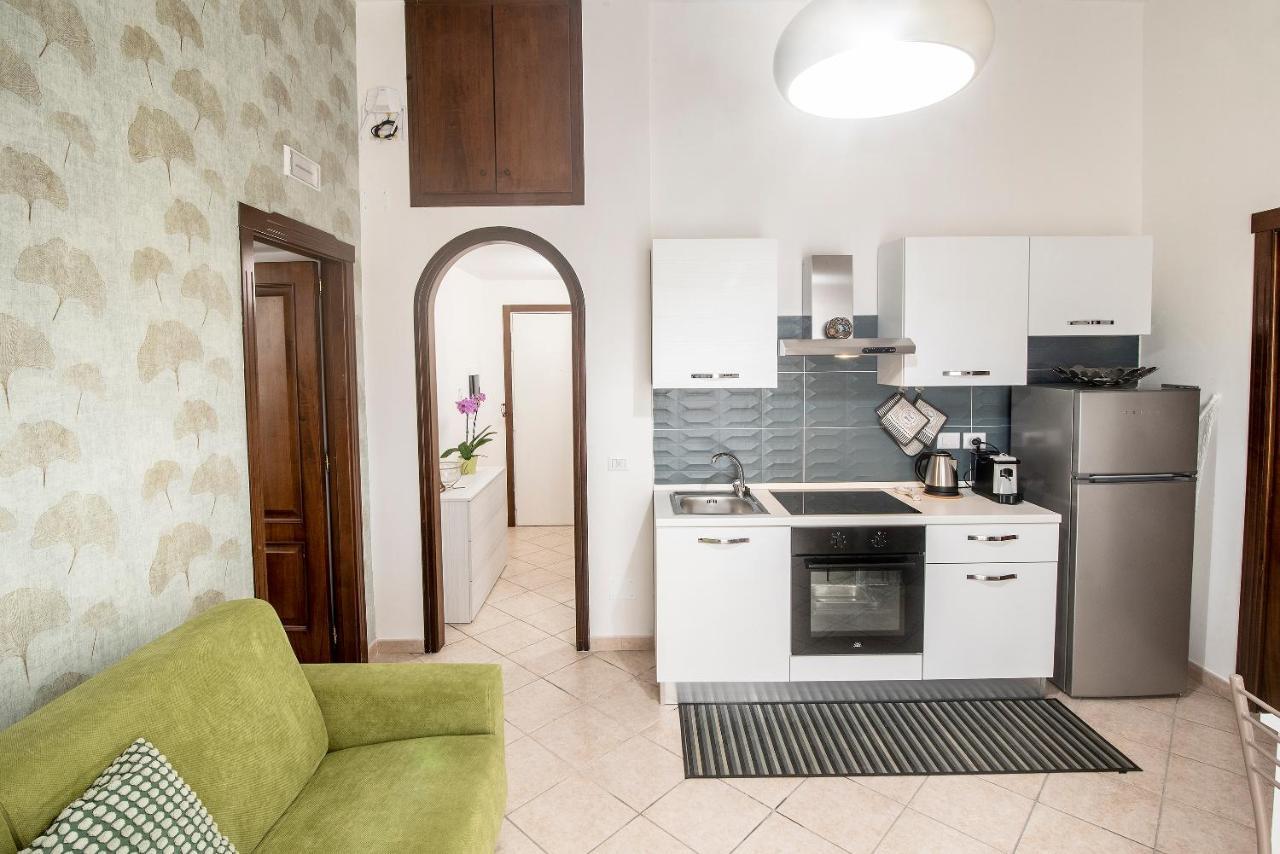 Apartamento Residenza Il Bell'Antonio Nápoles Exterior foto